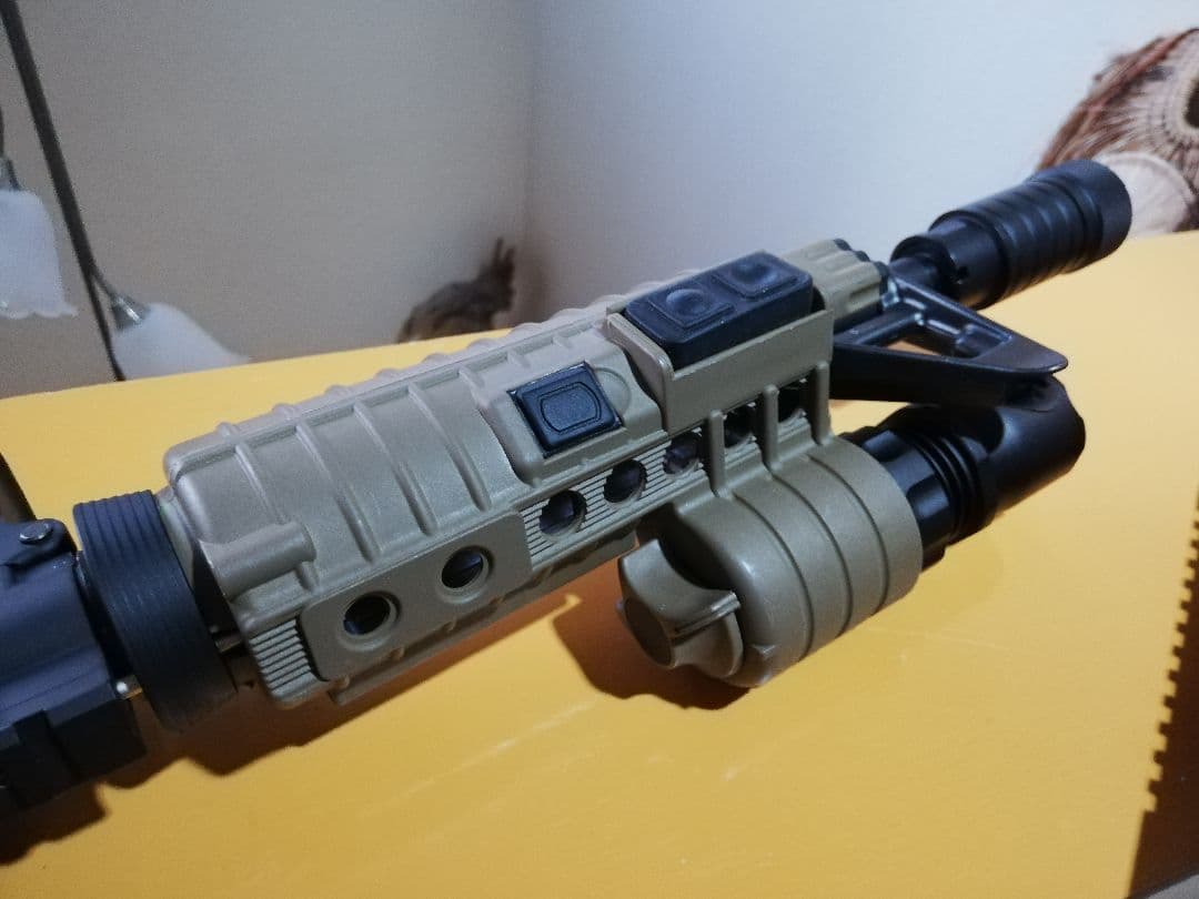 東京マルイ　ハンドガードのみ。