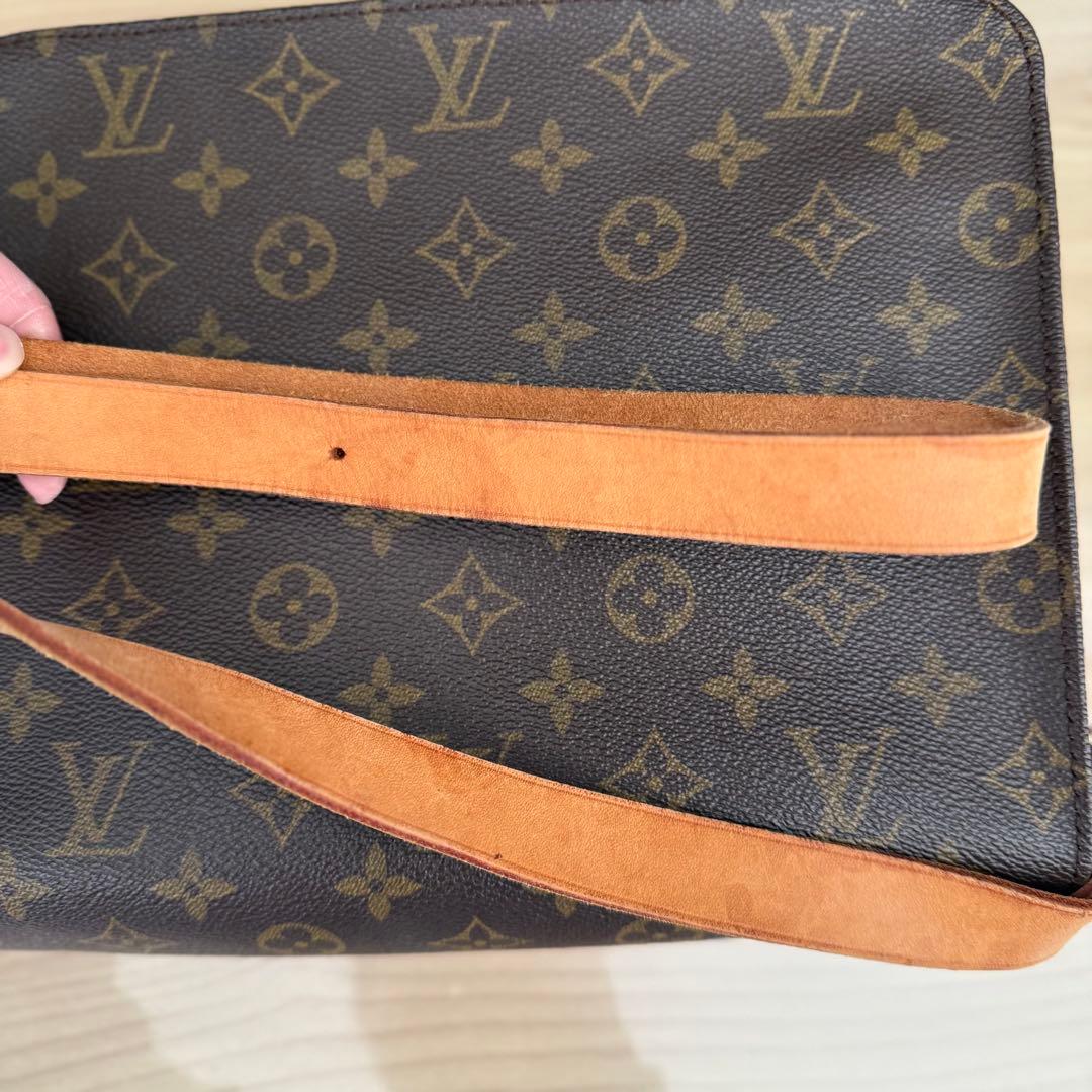 mｍczo 美品 ルイヴィトンLOUIS VUITTON カルトシエール