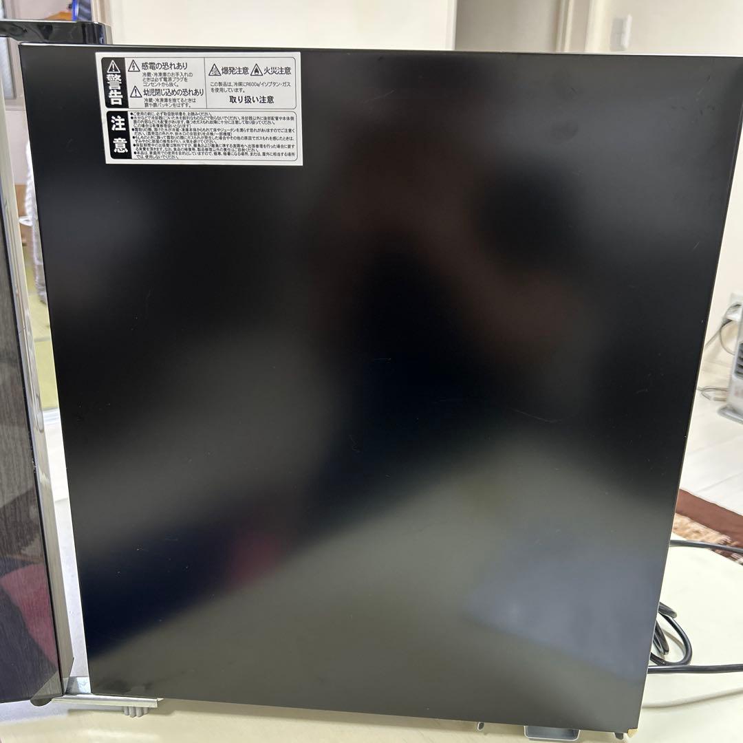 24年式　冷蔵庫　ほぼ新品　吉井電気製　一人暮らし　小型
