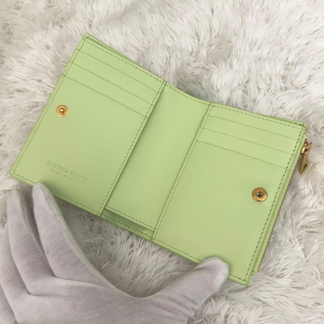 極上美品⭐️BOTTEGAVENETA ボッテガ イントレ 財布 現行 二つ折り