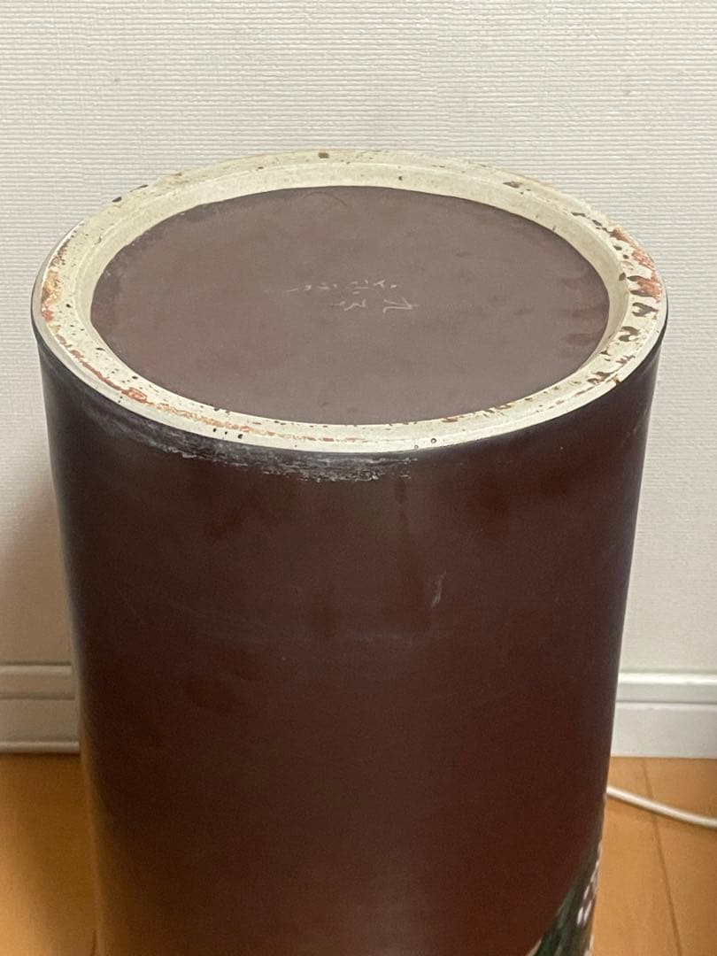 年代不明，骨董塗金茶色掛釉梅の花柄。壺。花瓶特大置物高さ42.5Cm。九谷。