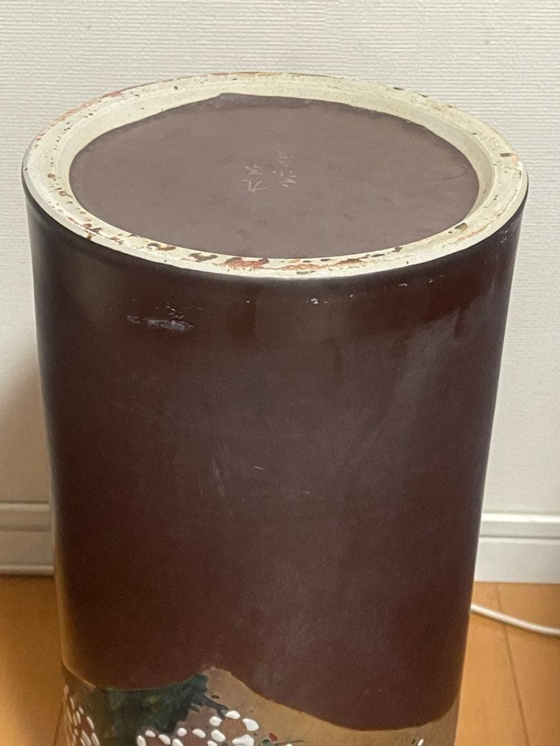 年代不明，骨董塗金茶色掛釉梅の花柄。壺。花瓶特大置物高さ42.5Cm。九谷。