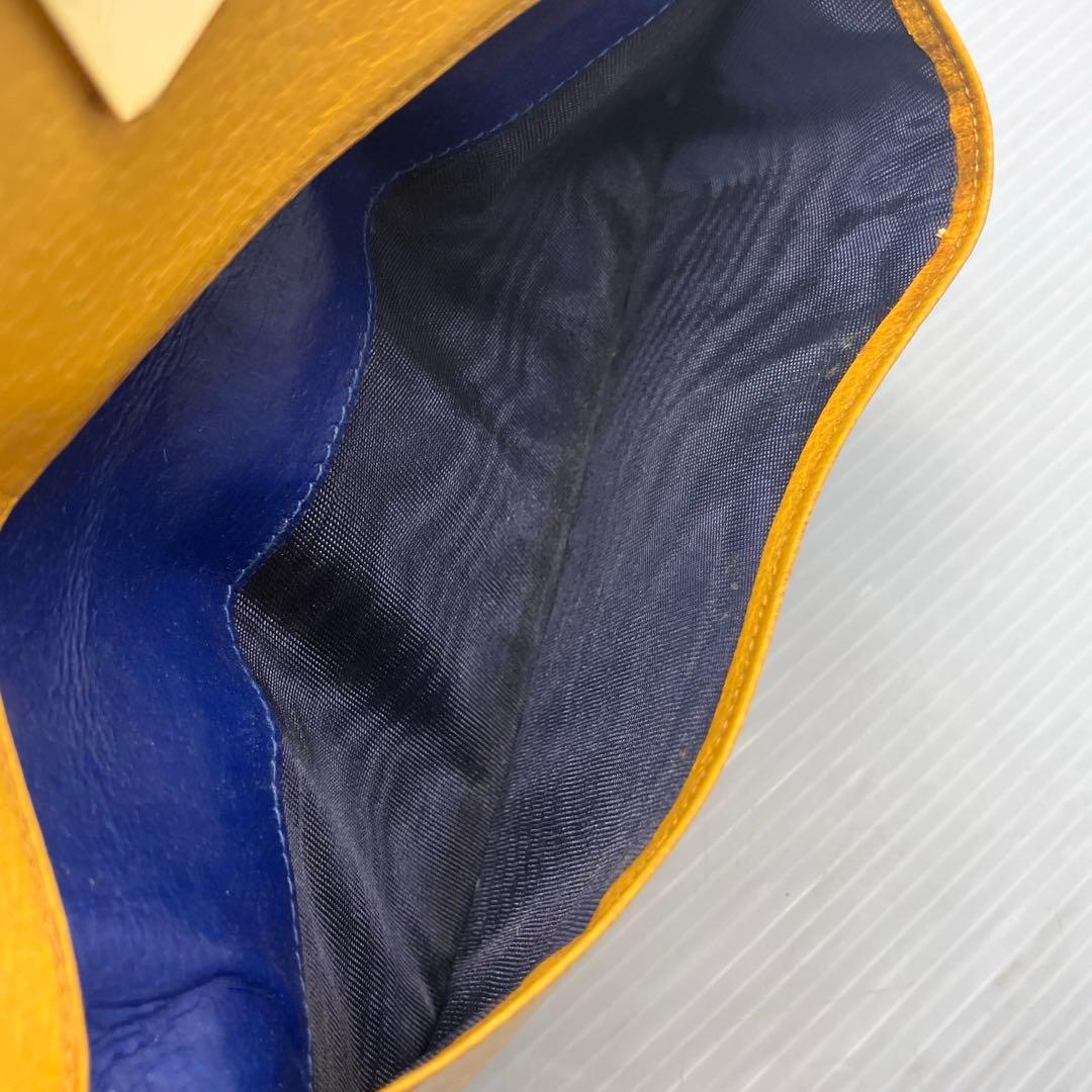 希少【GUCCI】二つ折り　長財布　オールドグッチ　ヴィンテージ　ハンドモチーフ