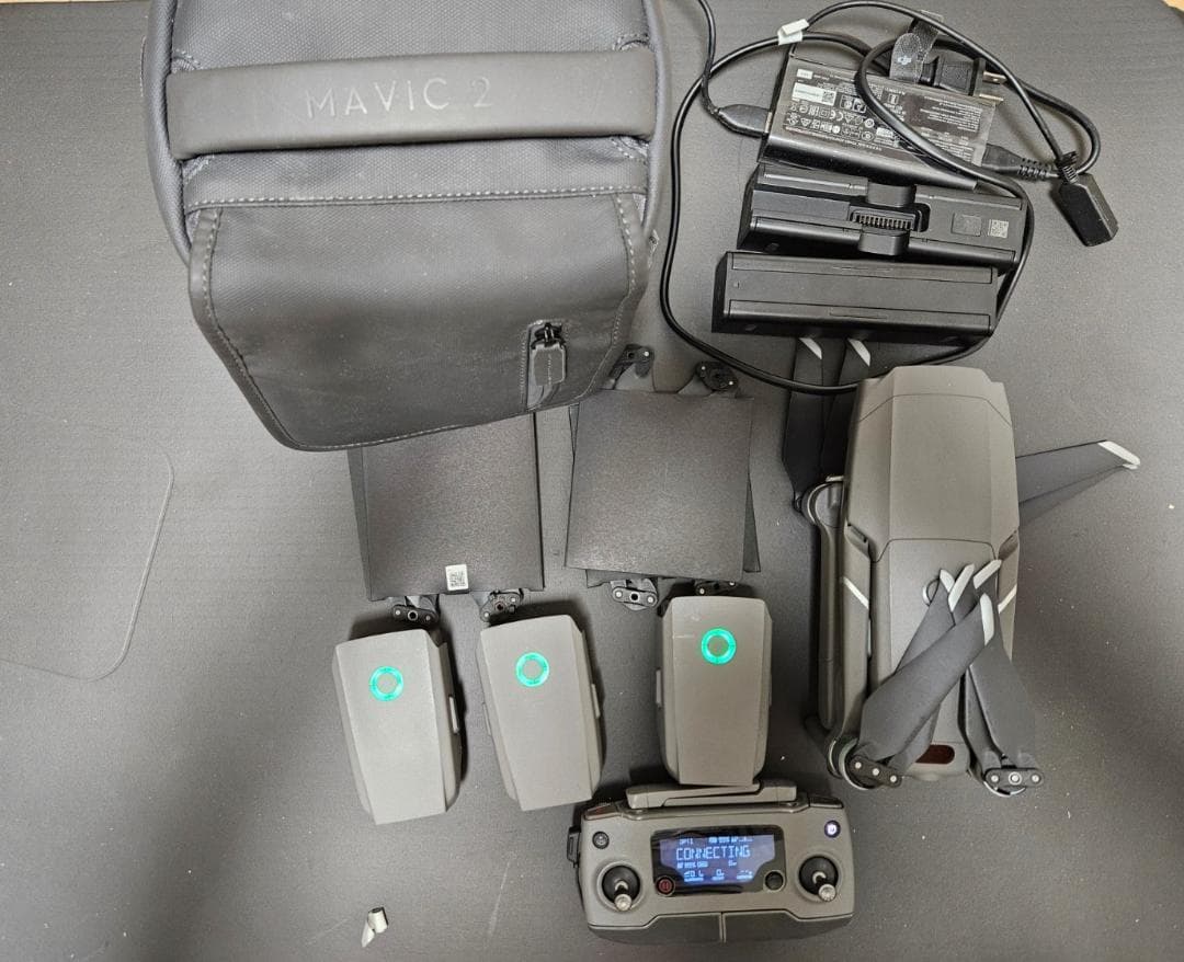 DJI Mavic 2 zoom ドローン バッテリー3個付き
