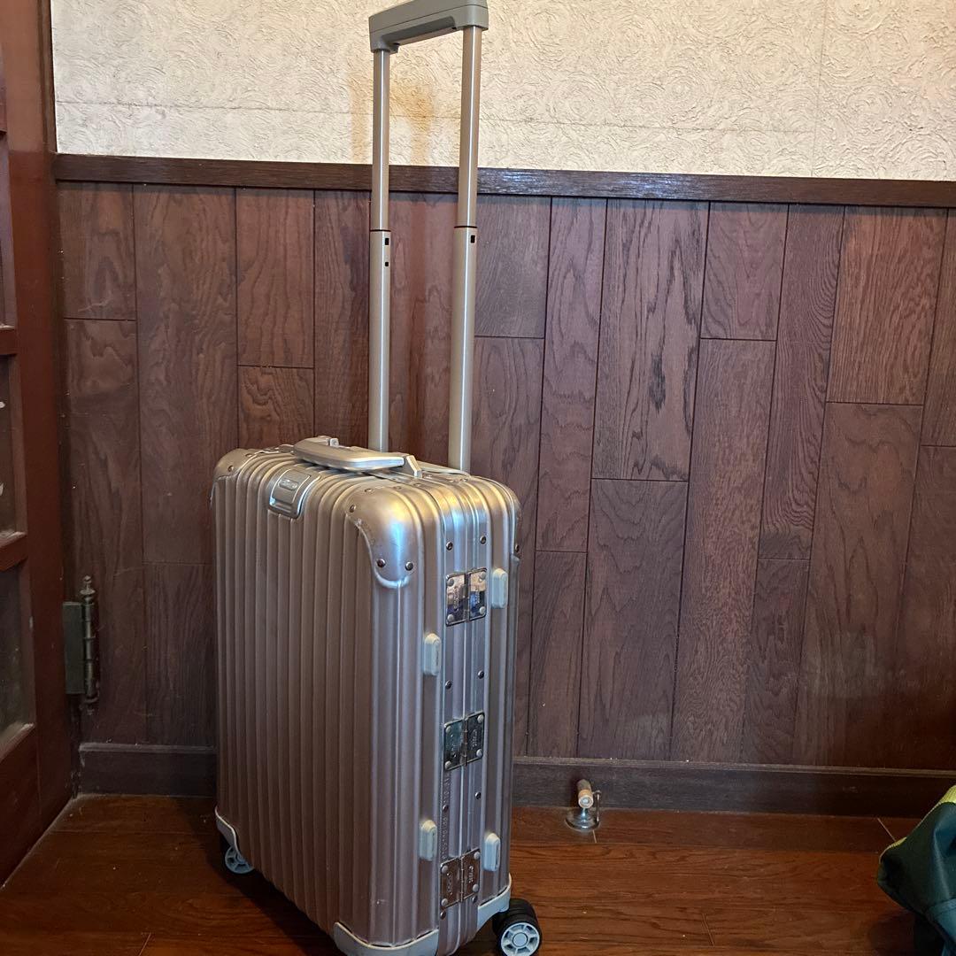 リモワRIMOWA TOPAS機内持ち込みサイズ希少入手困難32l