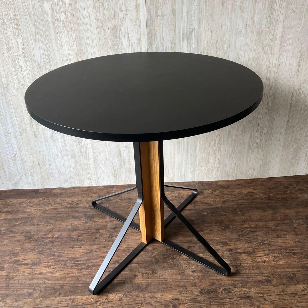 ダイニングテーブル KAARI TABLE 003 / ronan erwan bouroullec