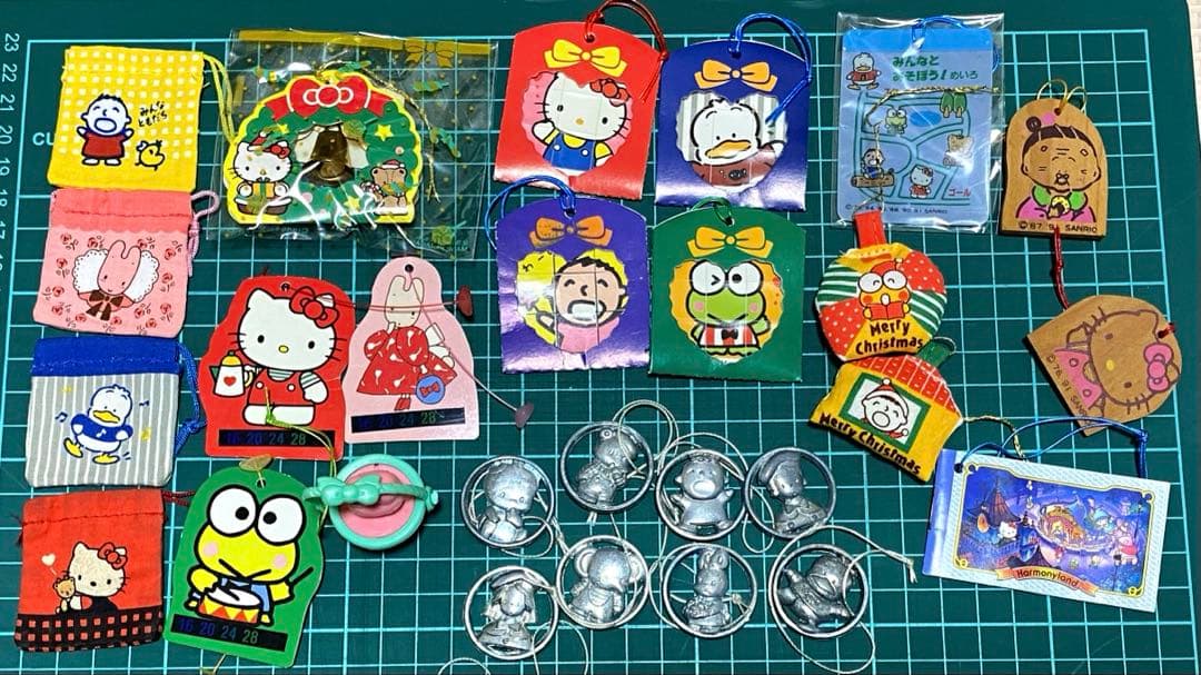 1991年製サンリオ非売品おまけプレミアムマスコット27個キティけろっぴ匿名配