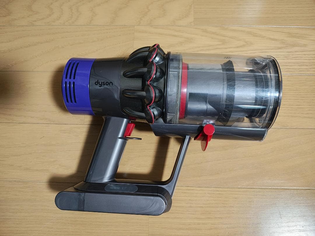 ダイソン★コードレス掃除機★V10本体★ＳV12★バッテリー新品と同等★8