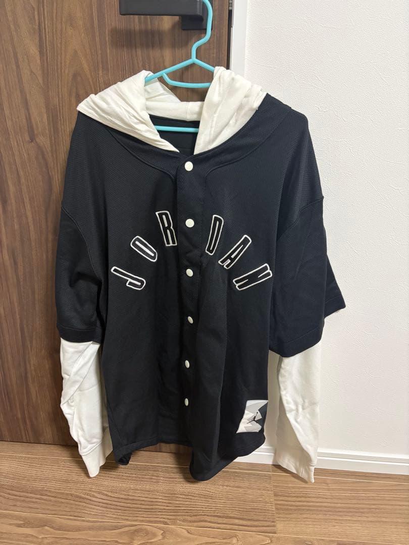 ジョーダン　ナイキ　パーカー　スタジャン　エアジョーダン