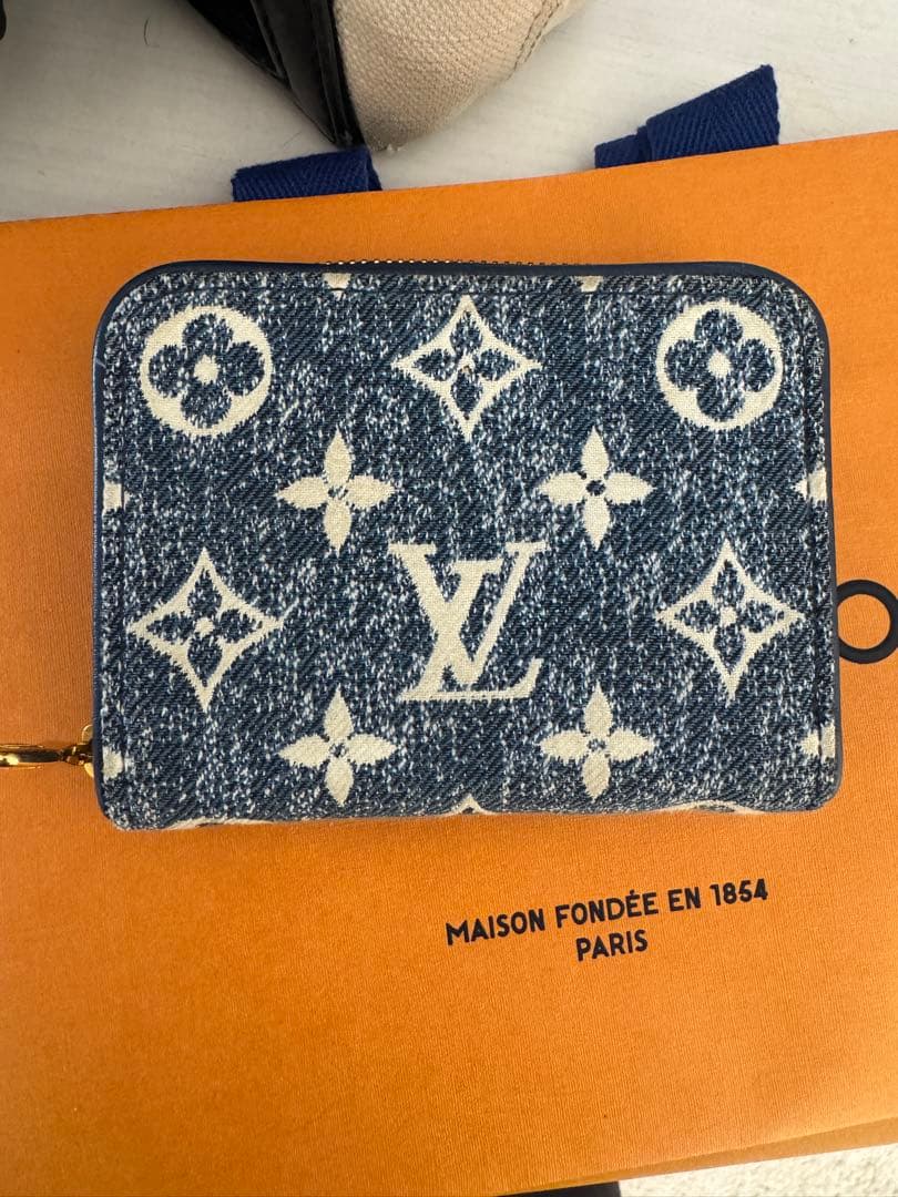 Louis Vuitton デニム風ケース