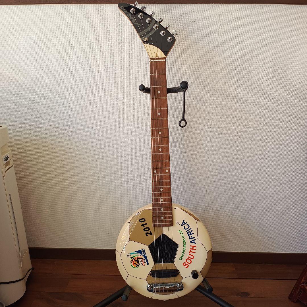 FIFA公認ミニエレキギター ゴールラッシュ2010 ケース付 zo3 aria