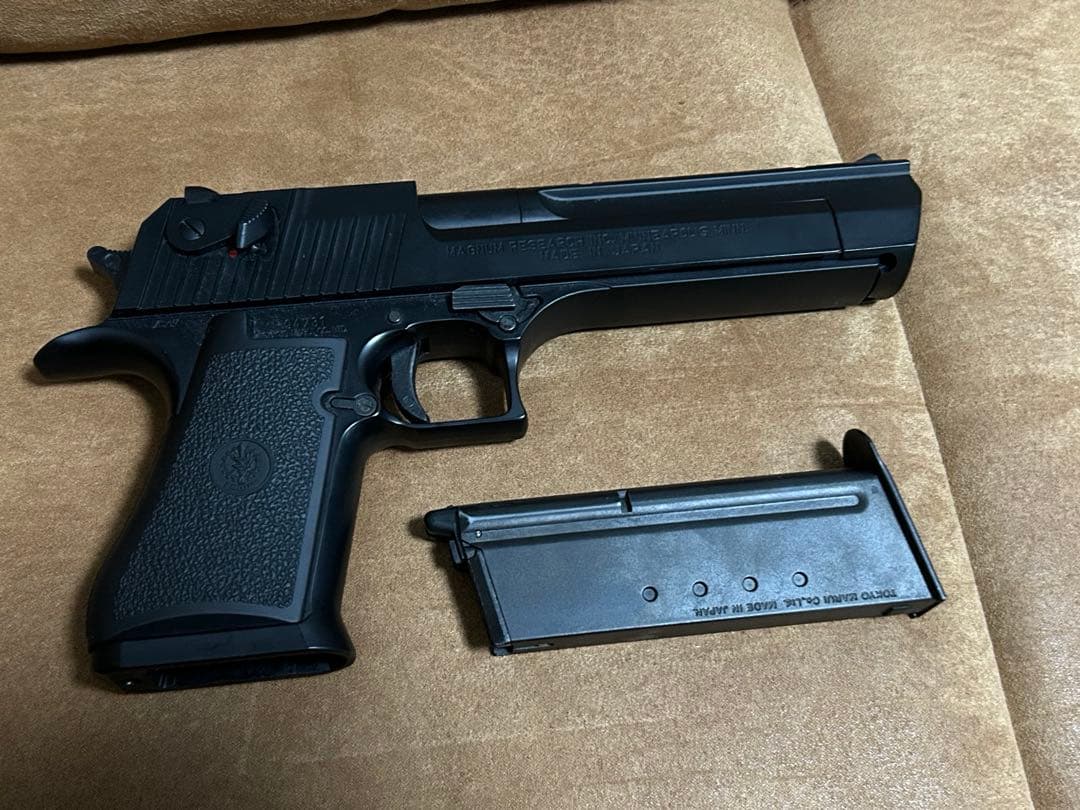 東京マルイ　ガスブローバックガン　デザートイーグル