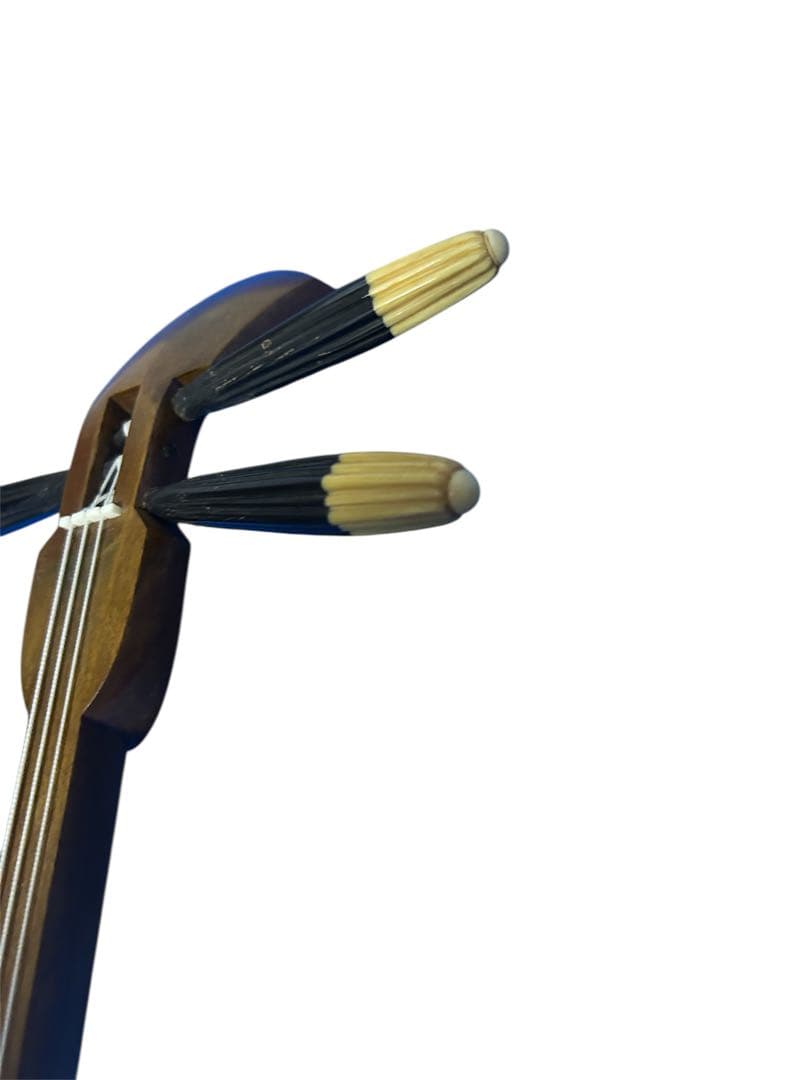 六線　琉球　 沖縄三線 蛇皮 民族楽器 破れ補修済み　沖縄伝統楽器　バチ付き