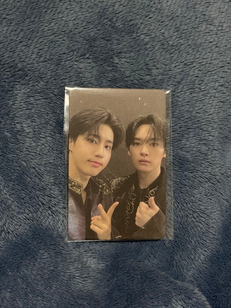 StrayKids◆JAPAN SEASON’S GREETINGSFORCE