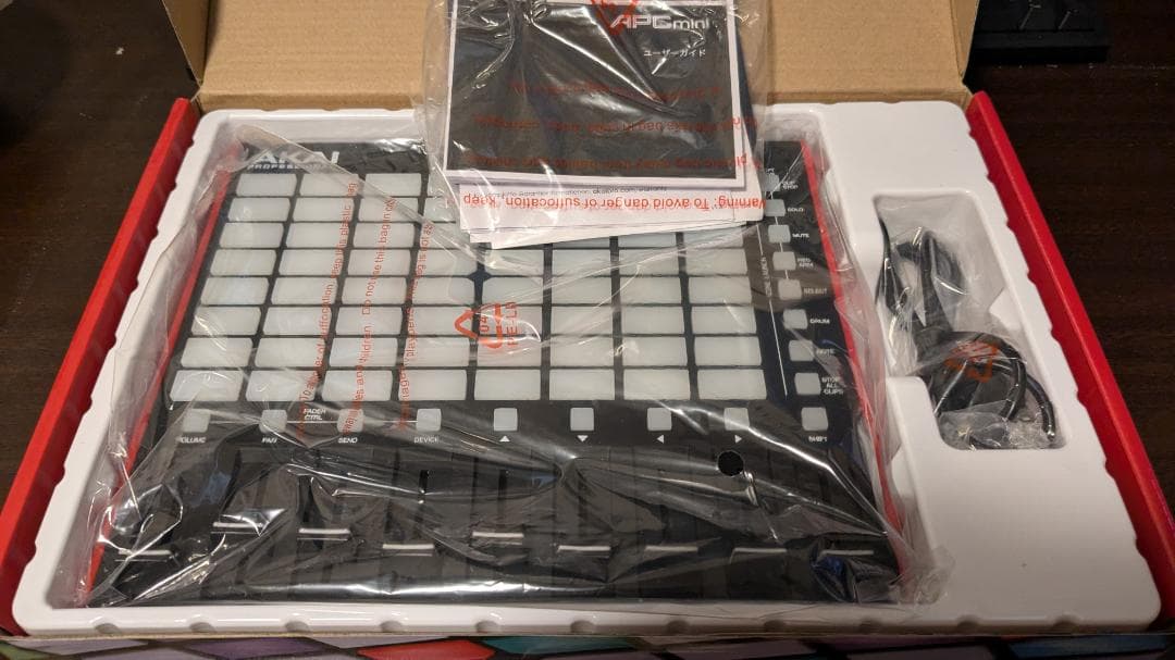 Akai Professional MIDIミキサー APC Mini MK2