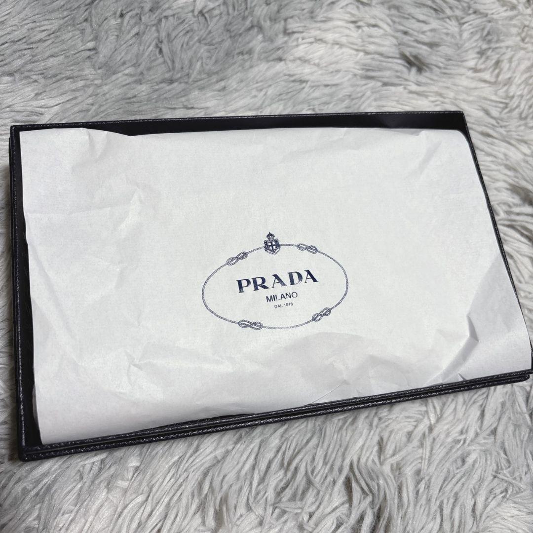 PRADA プラダ シルクアイマスク ポーチ付 箱・カード付 旅行 安眠グッズ