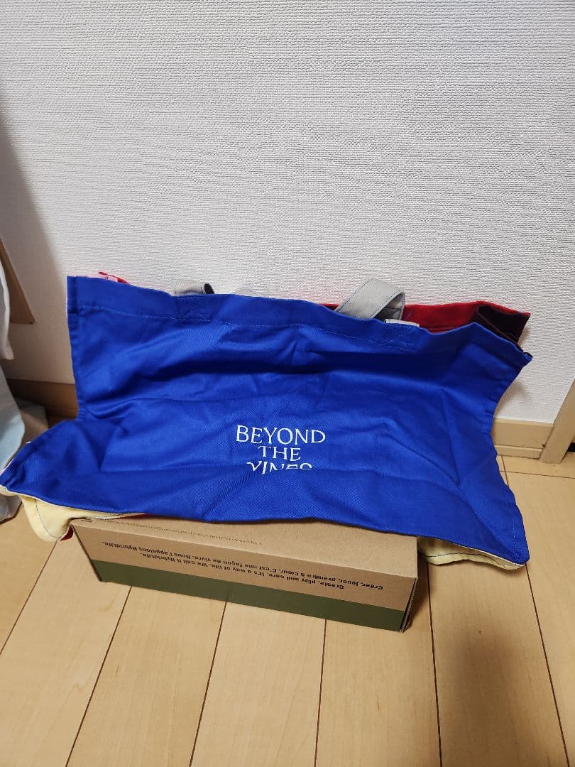 デニムショルダーバッグ Beyond The Vines(BTV)限定トート付き