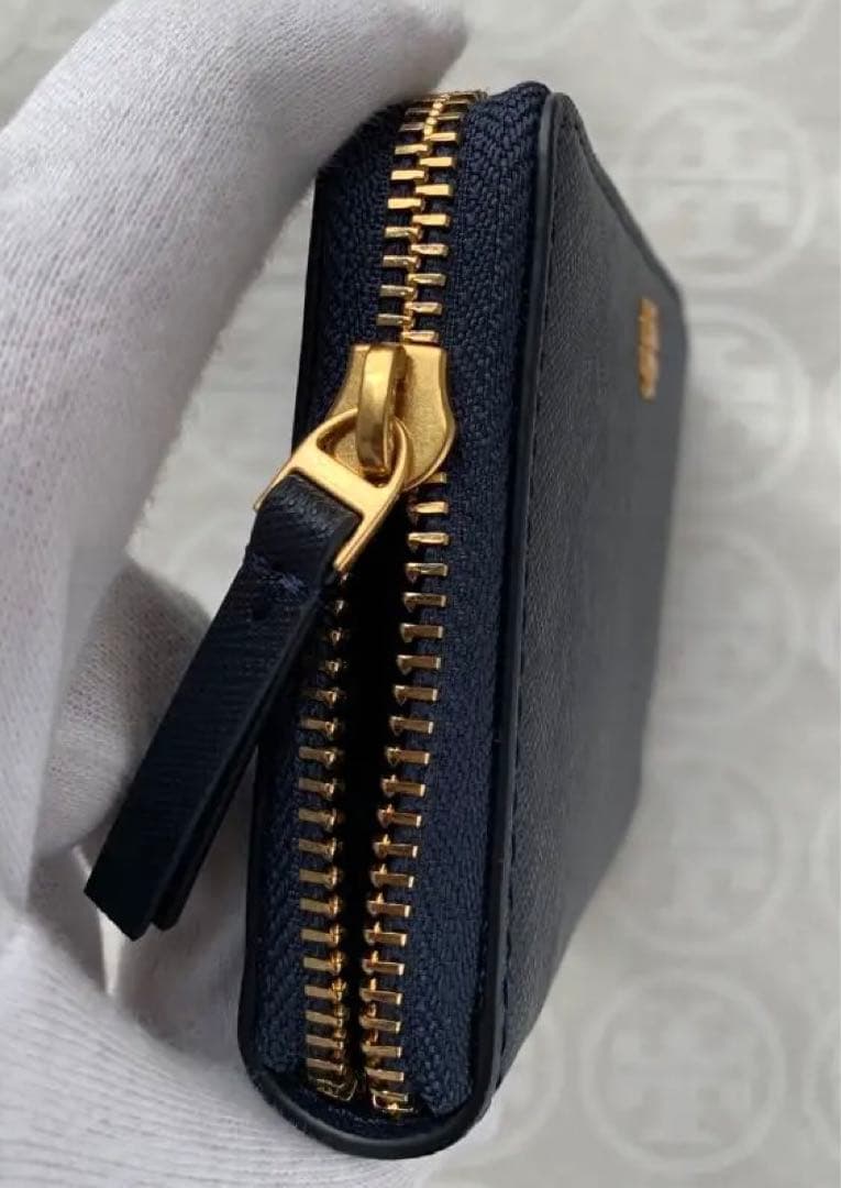 ◼️新品未使用◼️紺◼️トリーバーチ折財布◼️EMERSON MEDIUM WALLET