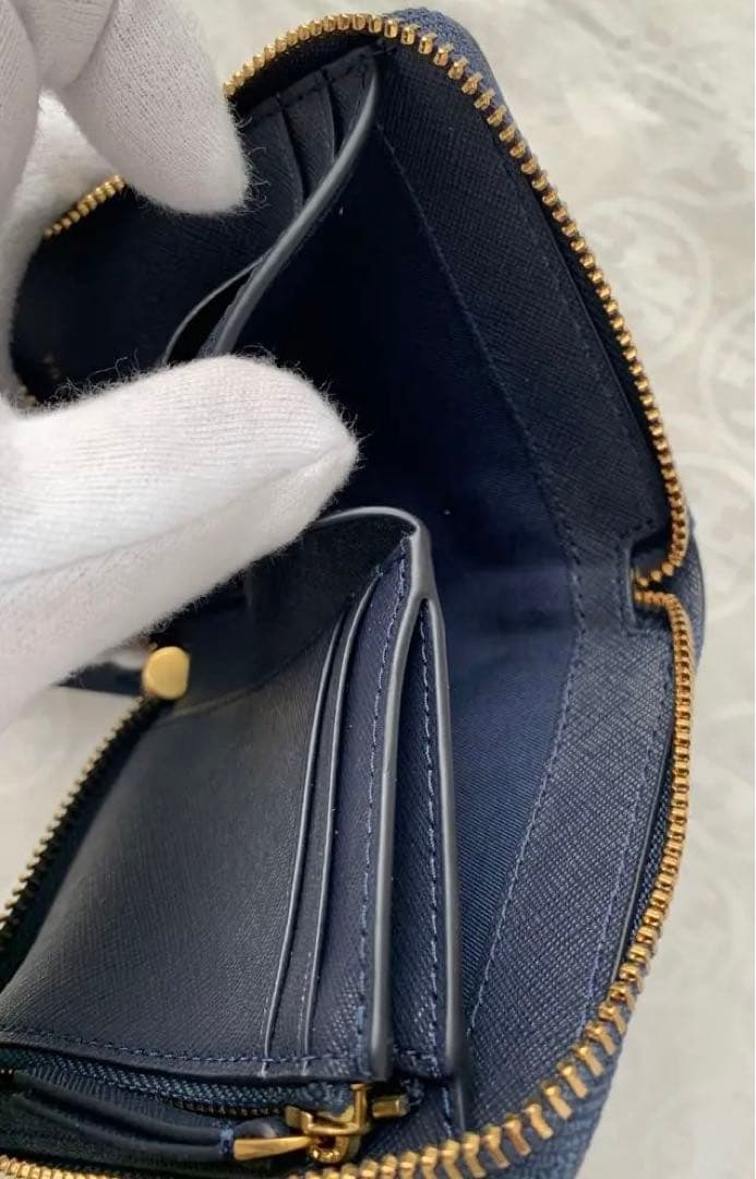 ◼️新品未使用◼️紺◼️トリーバーチ折財布◼️EMERSON MEDIUM WALLET