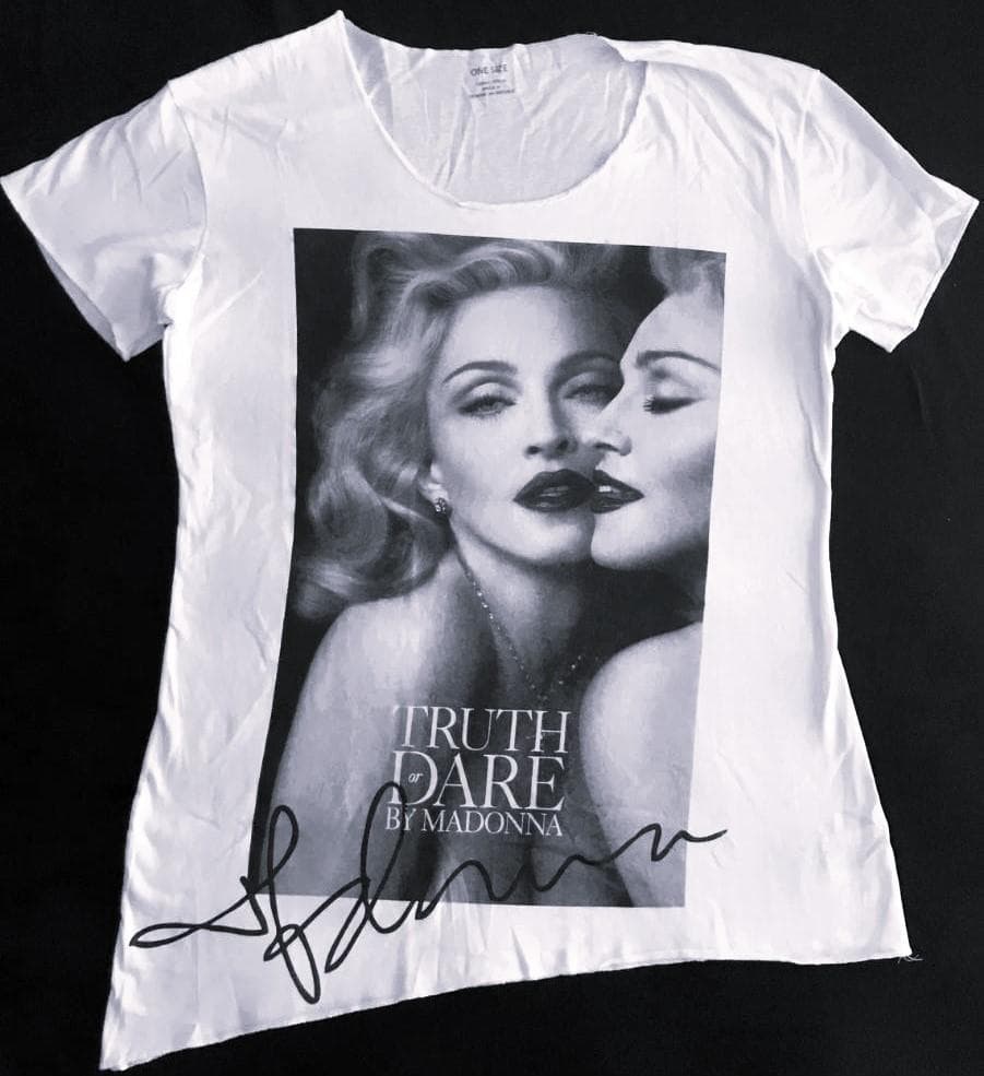 未開封新品　マドンナ　TRUTH OR DARE - NAKED　貴重 Tシャツ
