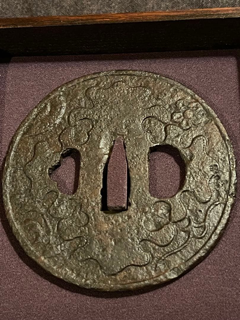 涼*太様 [最終値下げ] 鐔　無銘(鎌倉) 保存刀装具鑑定書付き