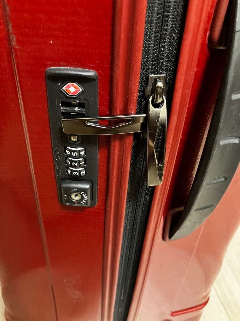 訳あり　サムソナイト コスモライト キャリー　赤　レッド　超軽量　旅行