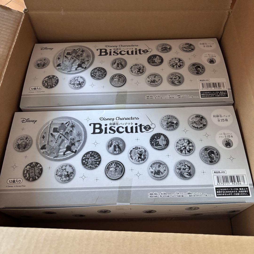 ディズニー刺繍缶バッジ付きビスケットDisney characters 2box