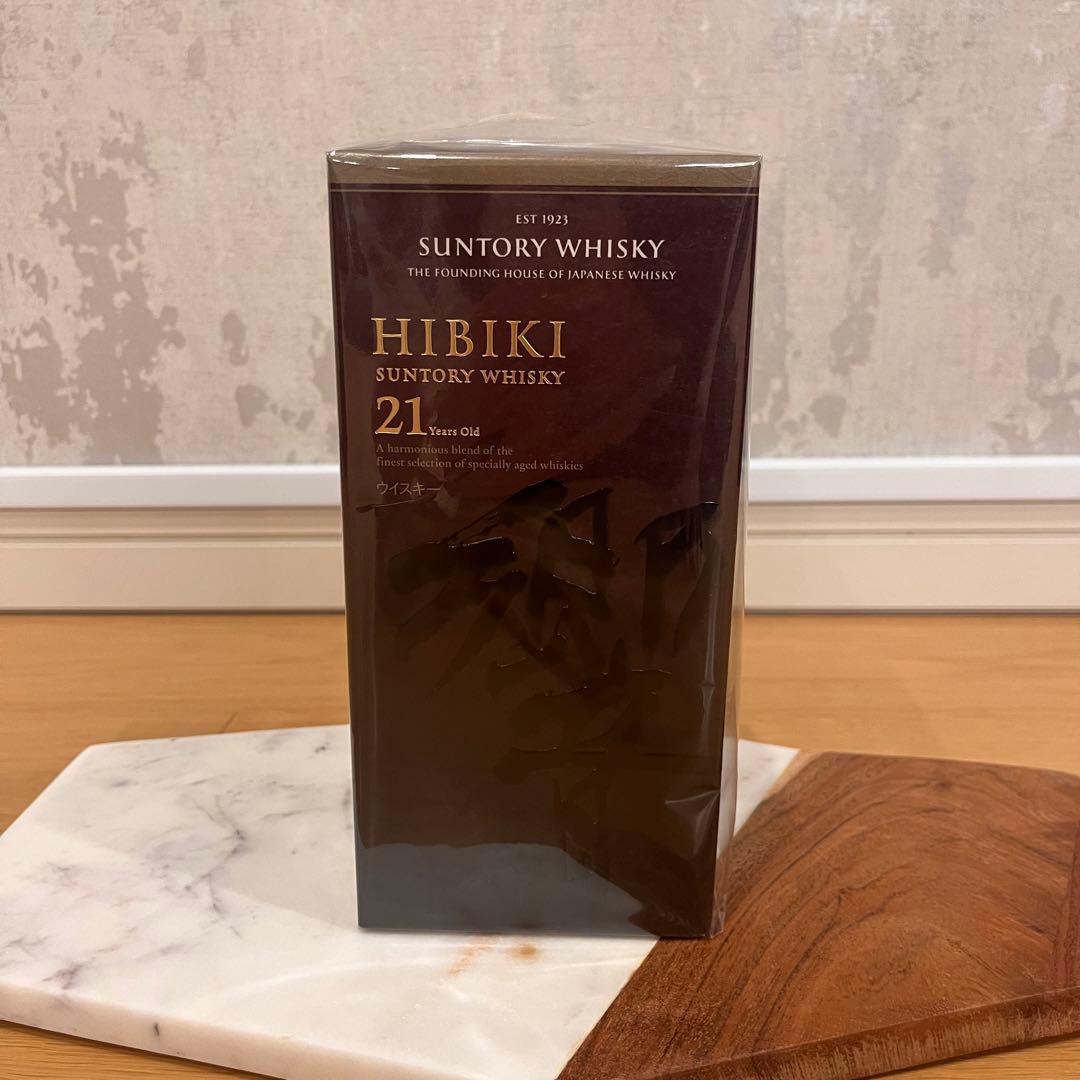 SUNTORY(サントリー)響21年 700ml 箱付き