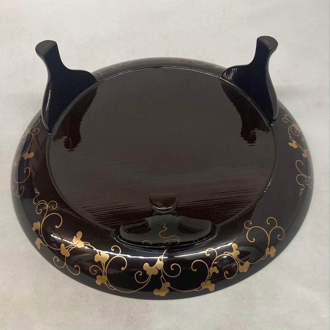 B541b 黒漆塗「三足秋草図菓子盆」桐箱付　作者不詳　時代不祥　時代物
