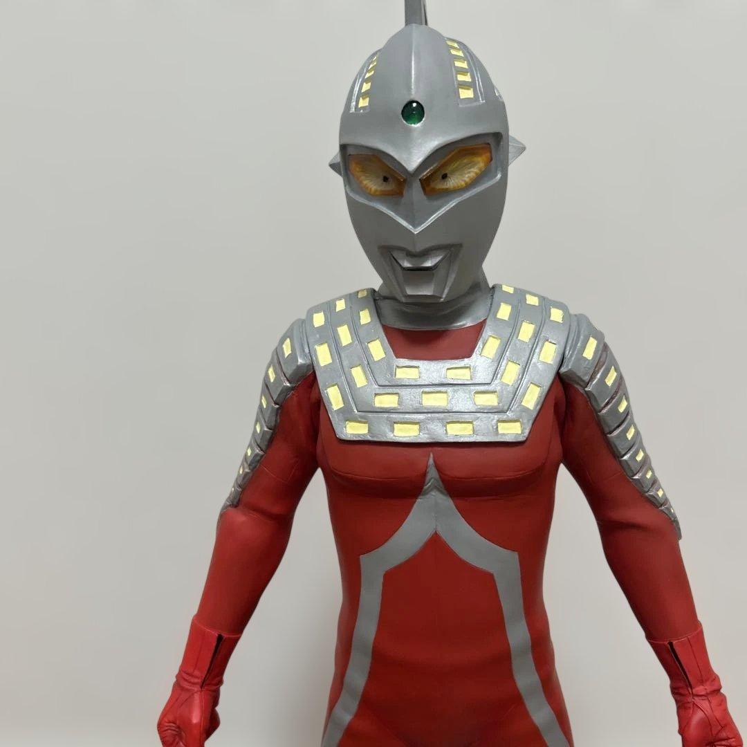 ギガンティックシリーズ　RMC +PLUS ウルトラセブン