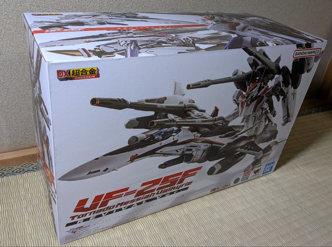 未開封　DX超合金 VF-25F トルネードメサイアバルキリー