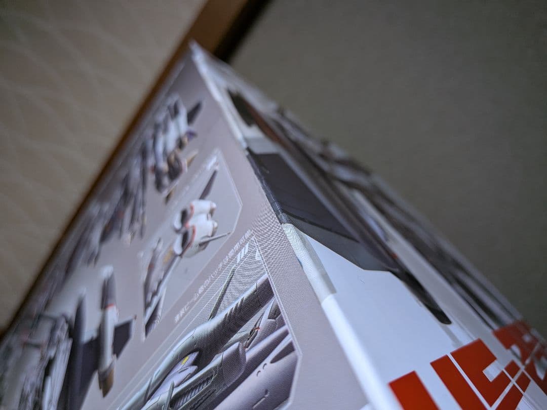 未開封　DX超合金 VF-25F トルネードメサイアバルキリー