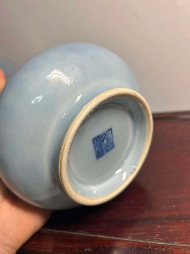 中国美術　大清乾隆年製銘　天青釉花瓶　 花器 時代物　ヒビ割れ有り　 唐物 花瓶