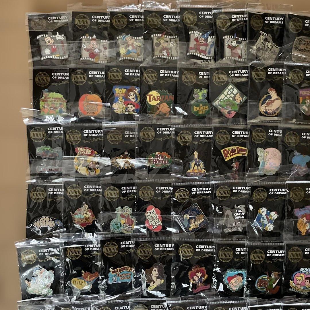 ディズニーストア　ウォルト生誕100周年　ピンバッジ　セット