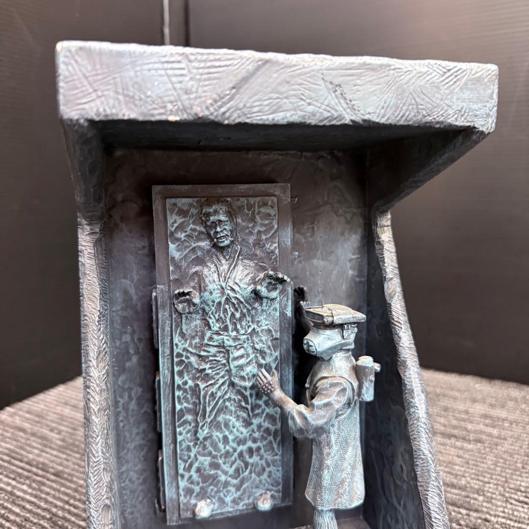 【シリアル】STAR WARS ハン・ソロ カーボナイト スタチュー フィギュア