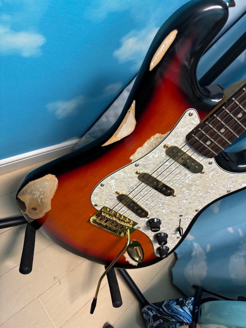 レリック加工　Fender Stratocaster ？サンバースト