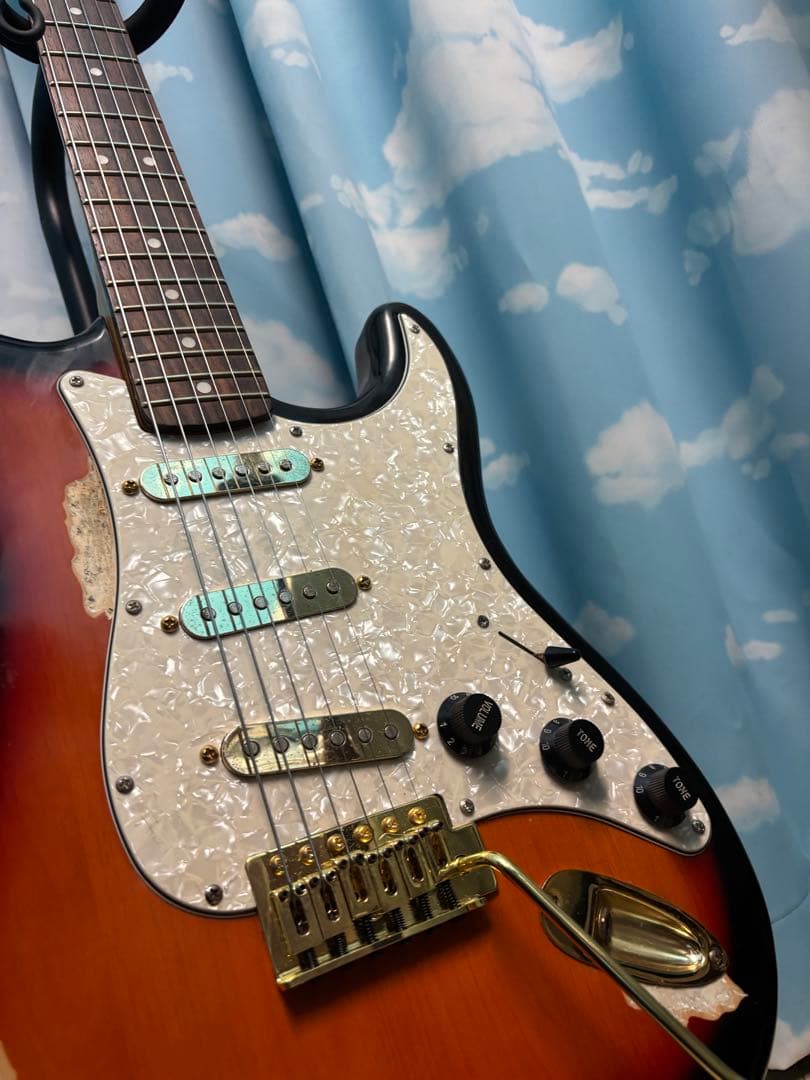 レリック加工　Fender Stratocaster ？サンバースト