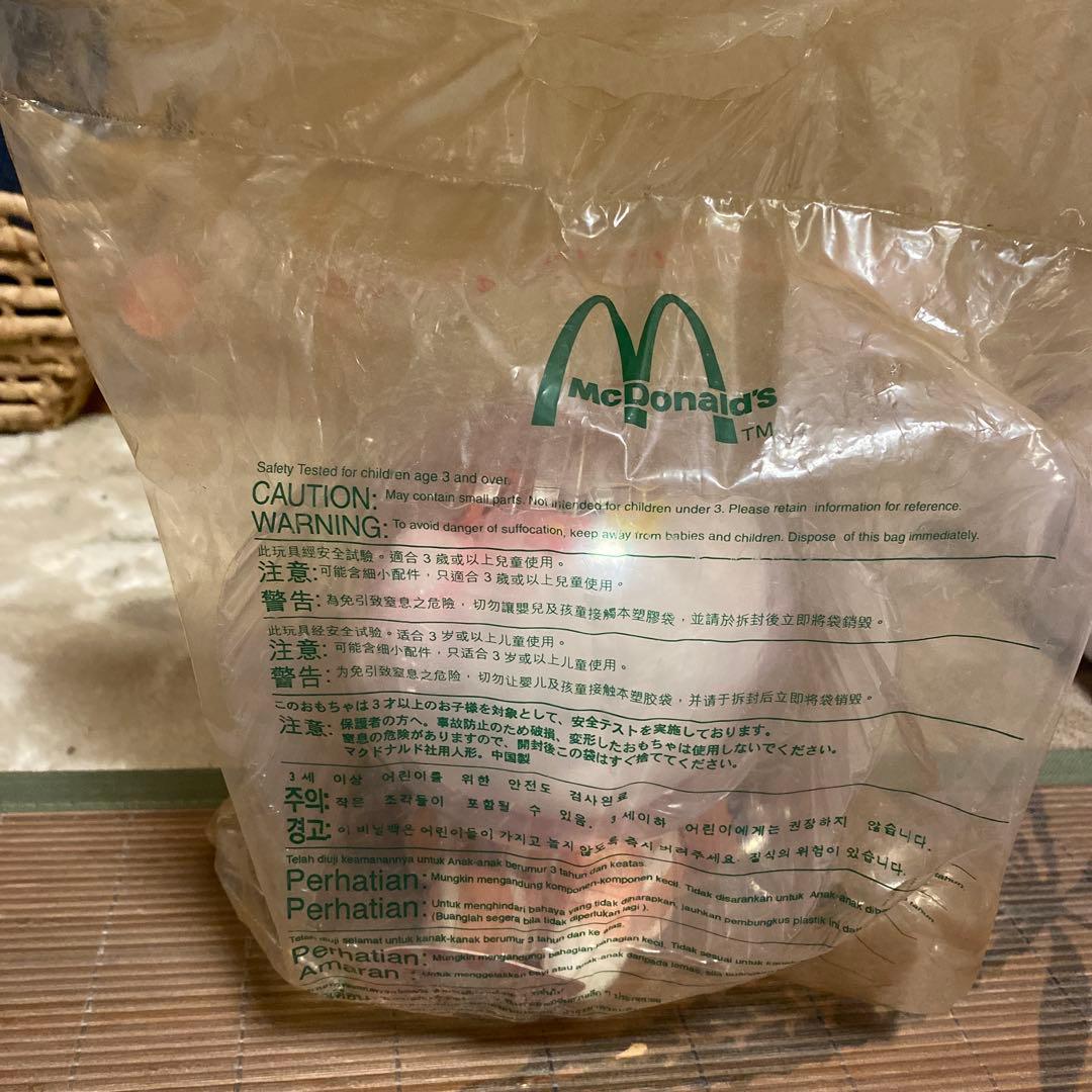 2,000年のマックのキティーちゃんぬいぐるみ