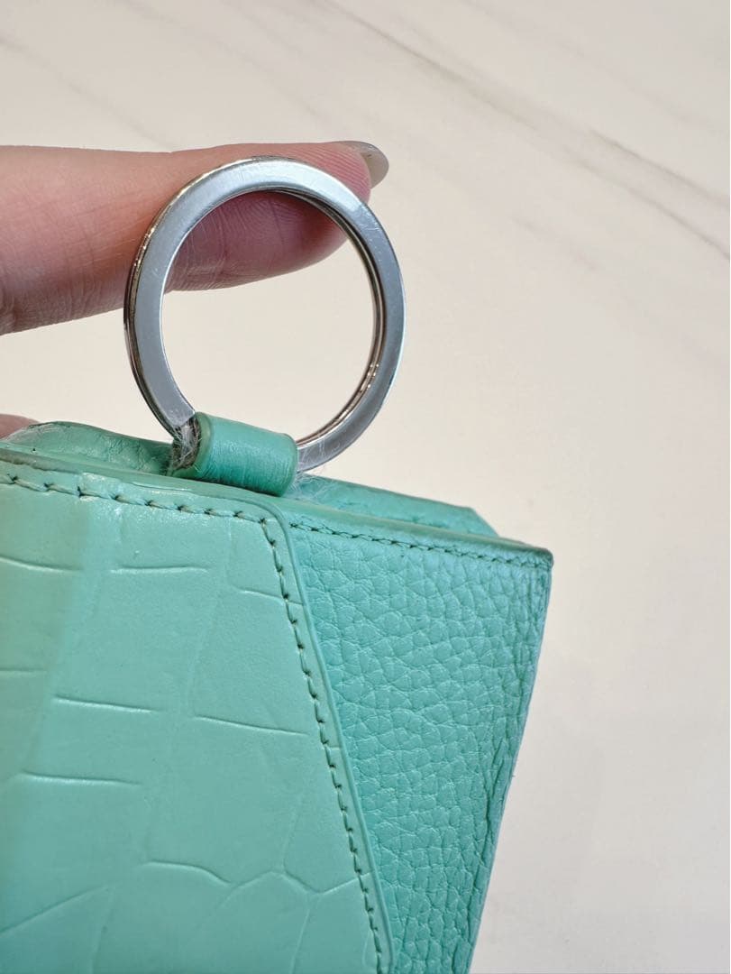 14 pro 鈴木亜美さん iPhoneケース ストラップ