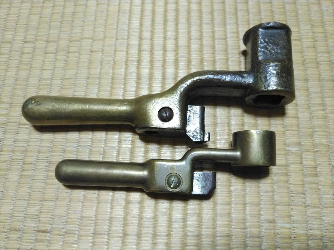 ブレーキハンドル二本