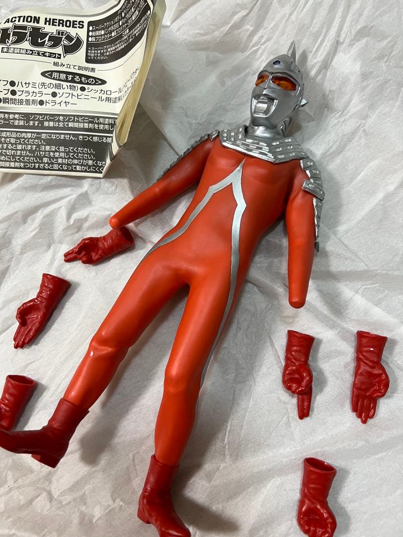 マーミット ウルトラセブン 組み立てキットラバー製（塗装済）