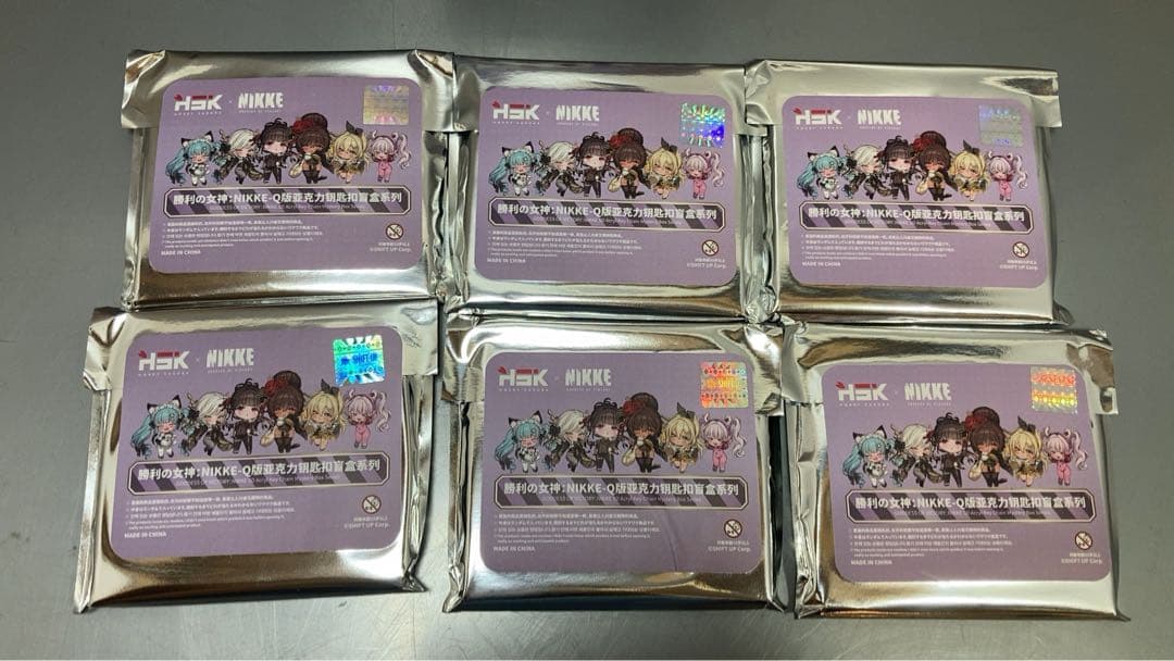 勝利の女神　NIKKE Qエディション　アクリルキーホルダー　ブラインドボックス