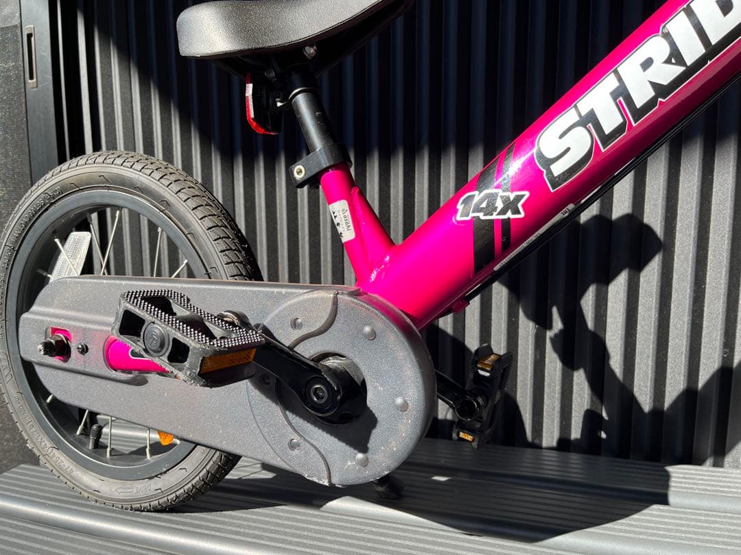 STRIDER 14インチ 幼児用自転車 フューシャピンク