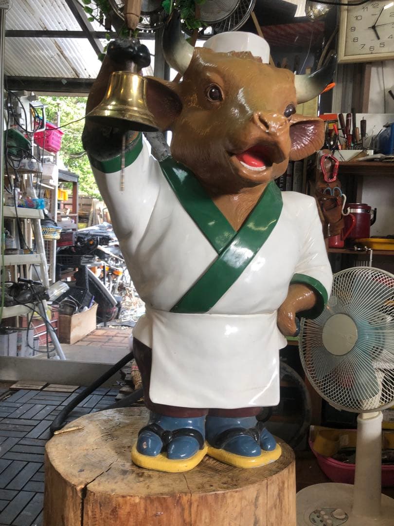 FRP うし オブジェ 店舗什器 看板 人形 焼き肉 肉屋 レストラン 飲食店