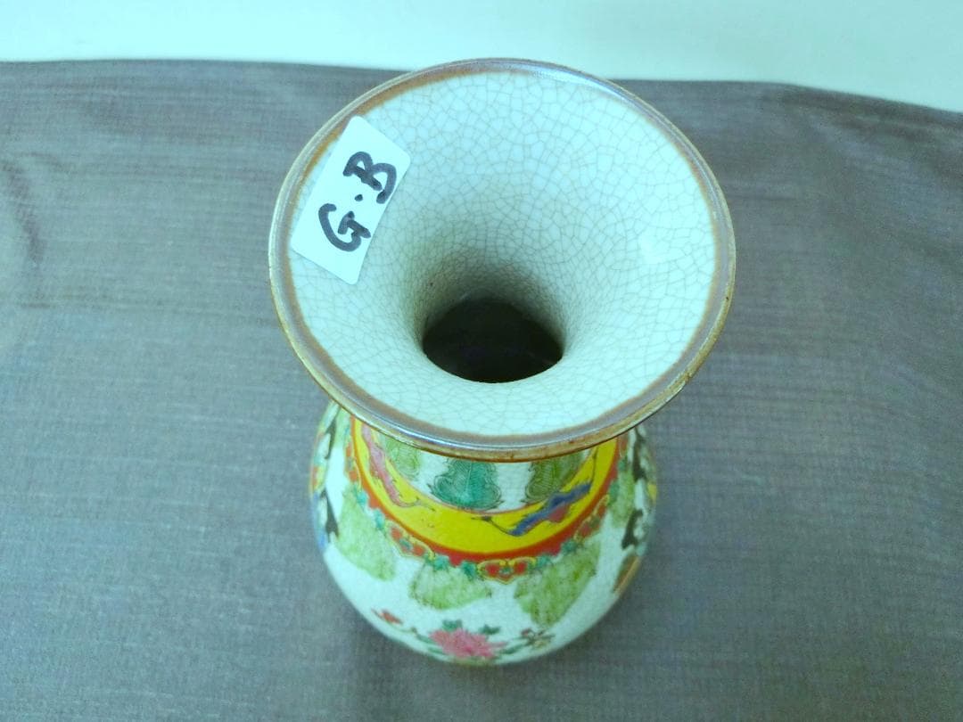 彩キレイ！【美人画色絵花瓶　描きこみ全体花器　在銘　 中国・GB】★鑑賞陶磁器