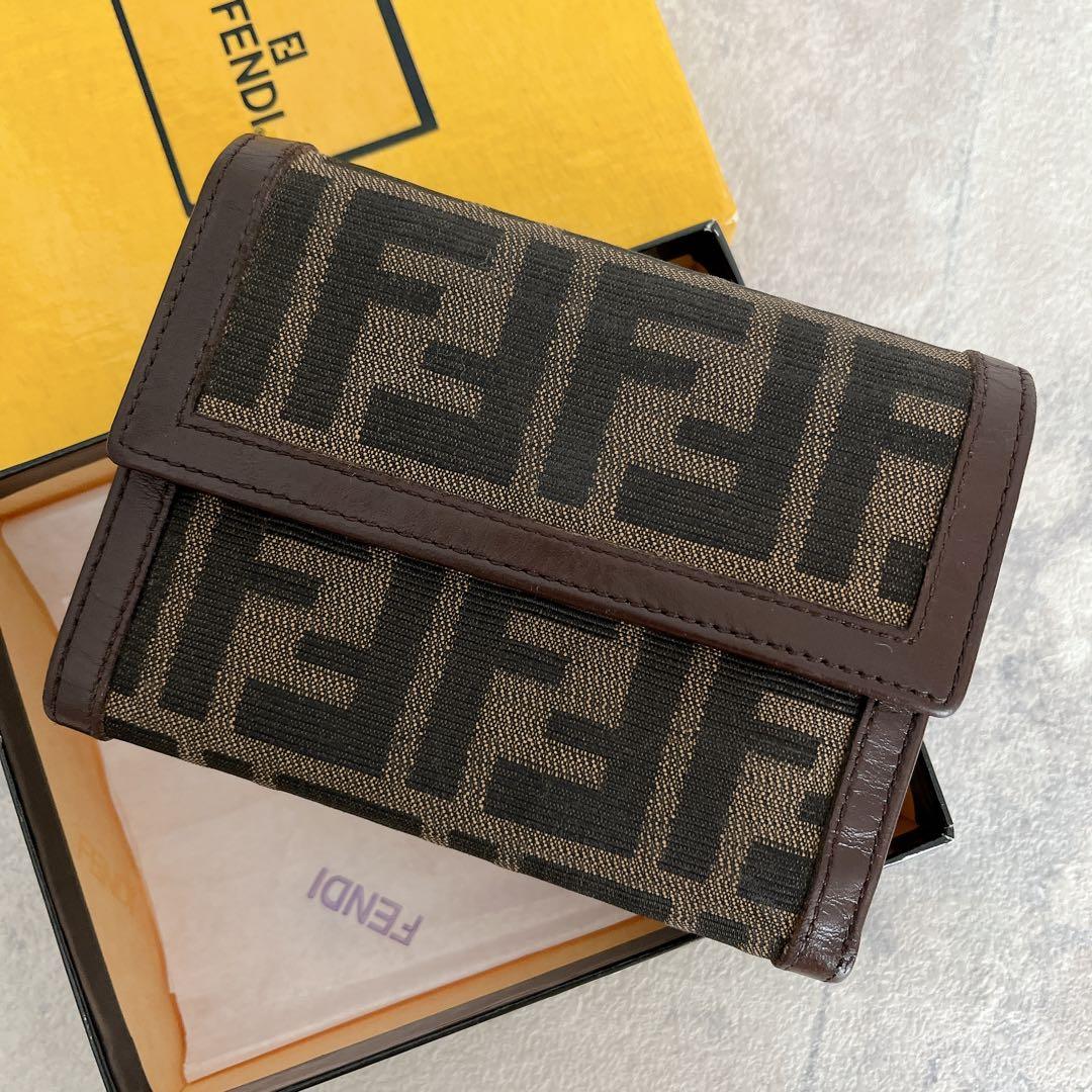 美品✨FENDI ズッカ 二つ折り財布 FF キャンバス レザー ブラウン