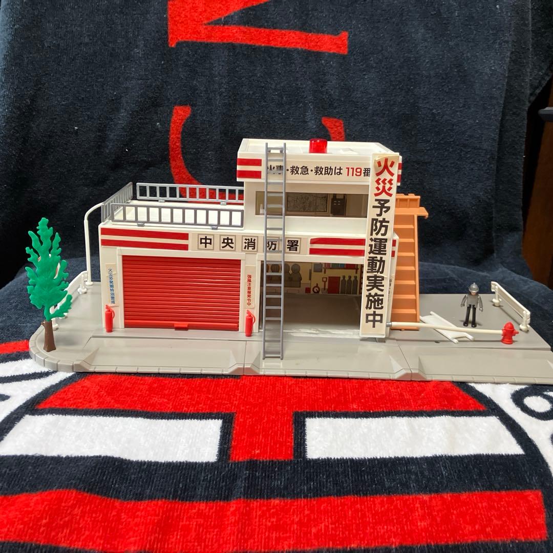 トミカタウン　消防署