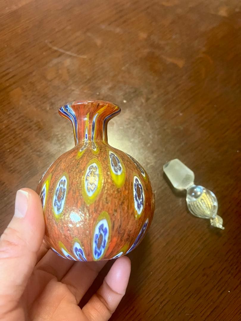 ヴェネチアガラス　香水瓶 セット　シックなデザイン