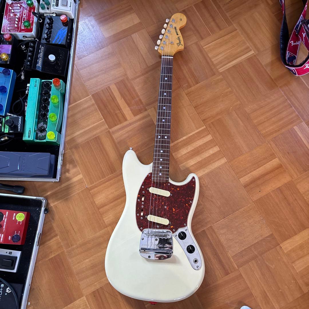 Fender Japan Mustang、Uシリアル（2010〜2012年頃）