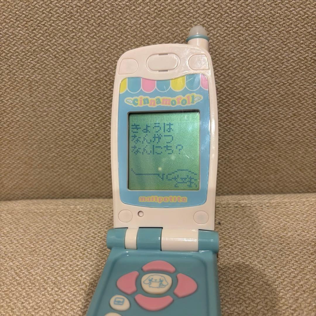 こ*て様 シナモロール　メルプチ　携帯電話　サンリオ